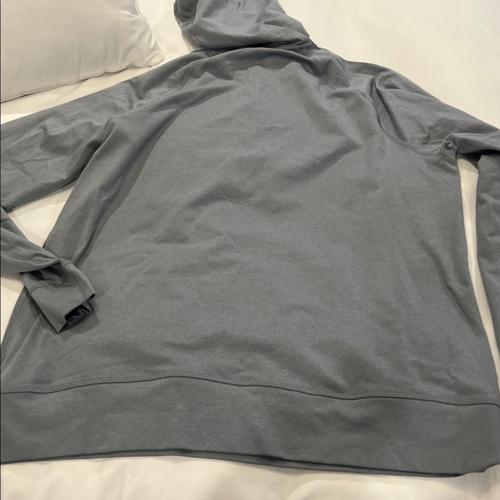 Men’s Vuori Performance Quarter Zip Hoodie. - Picture 5 of 5
